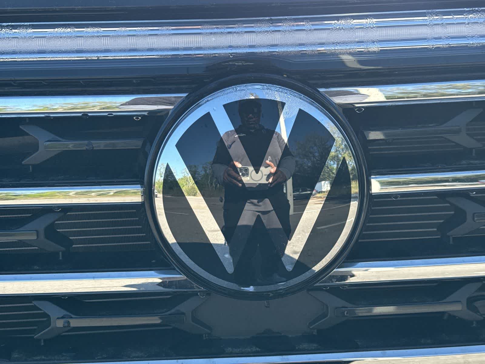 2026 Volkswagen Atlas 2.0T SE