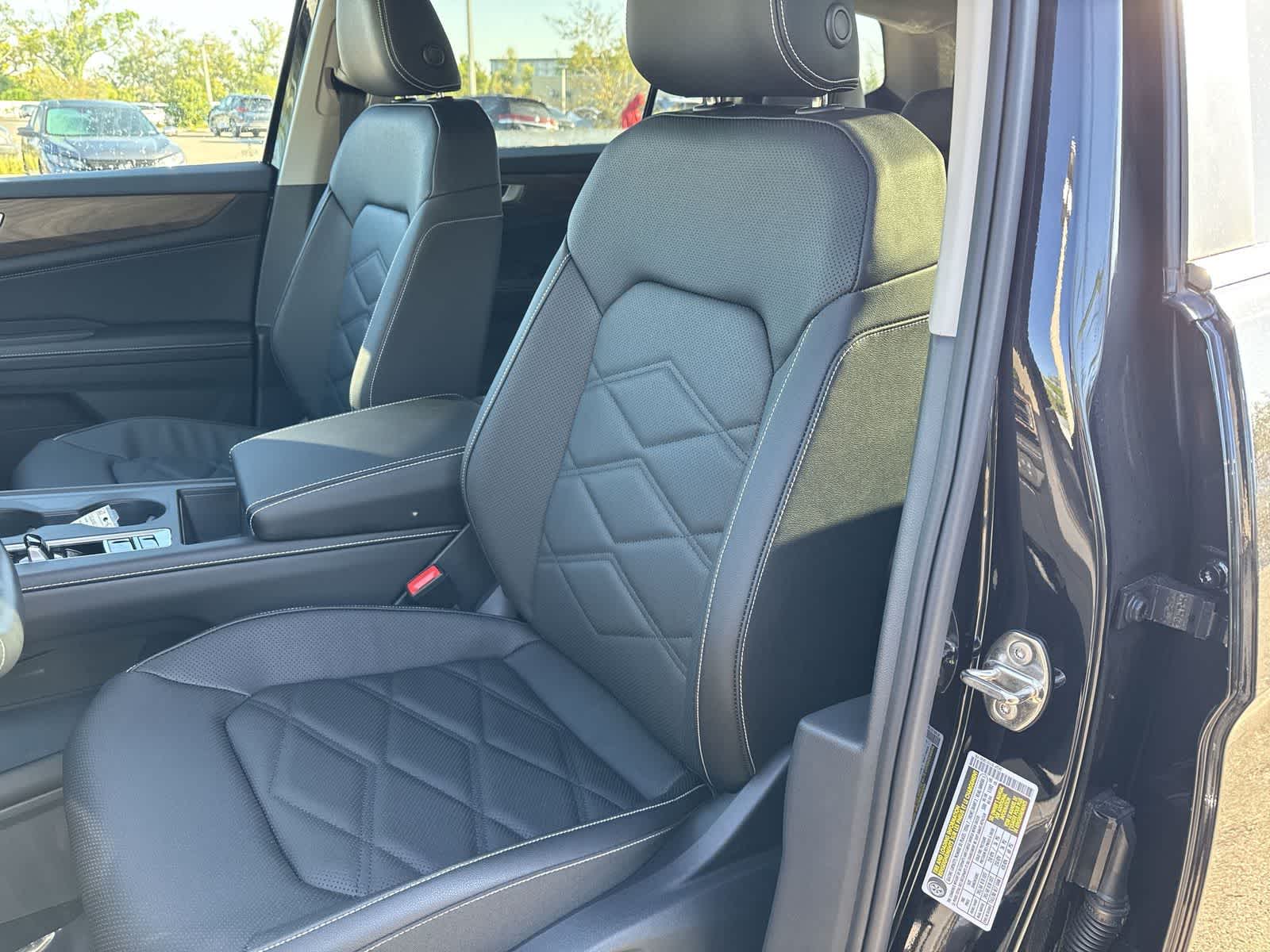 2026 Volkswagen Atlas 2.0T SE