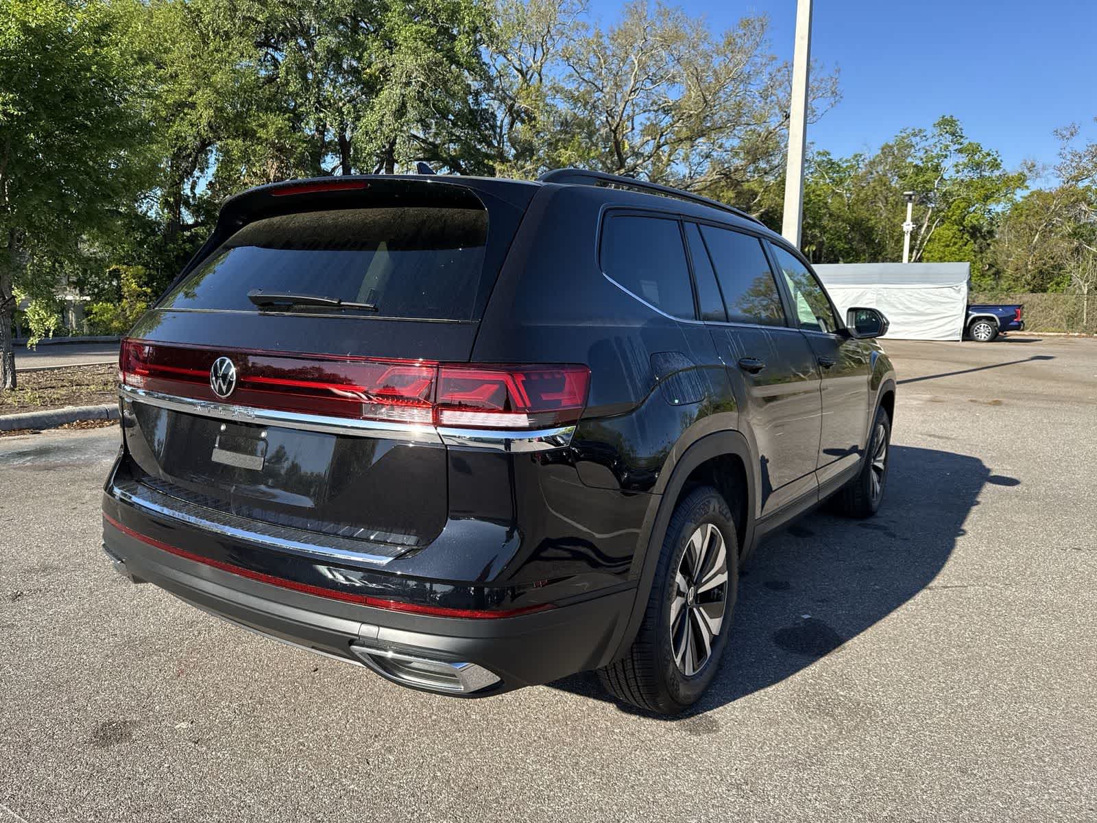 2026 Volkswagen Atlas 2.0T SE