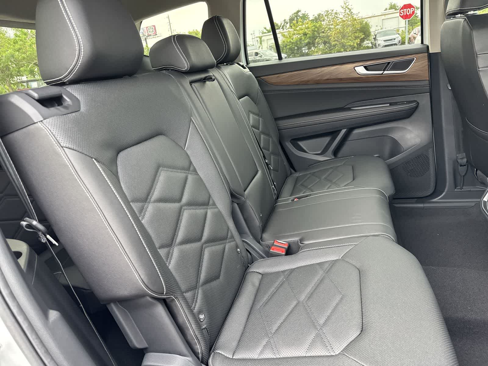 2026 Volkswagen Atlas 2.0T SE