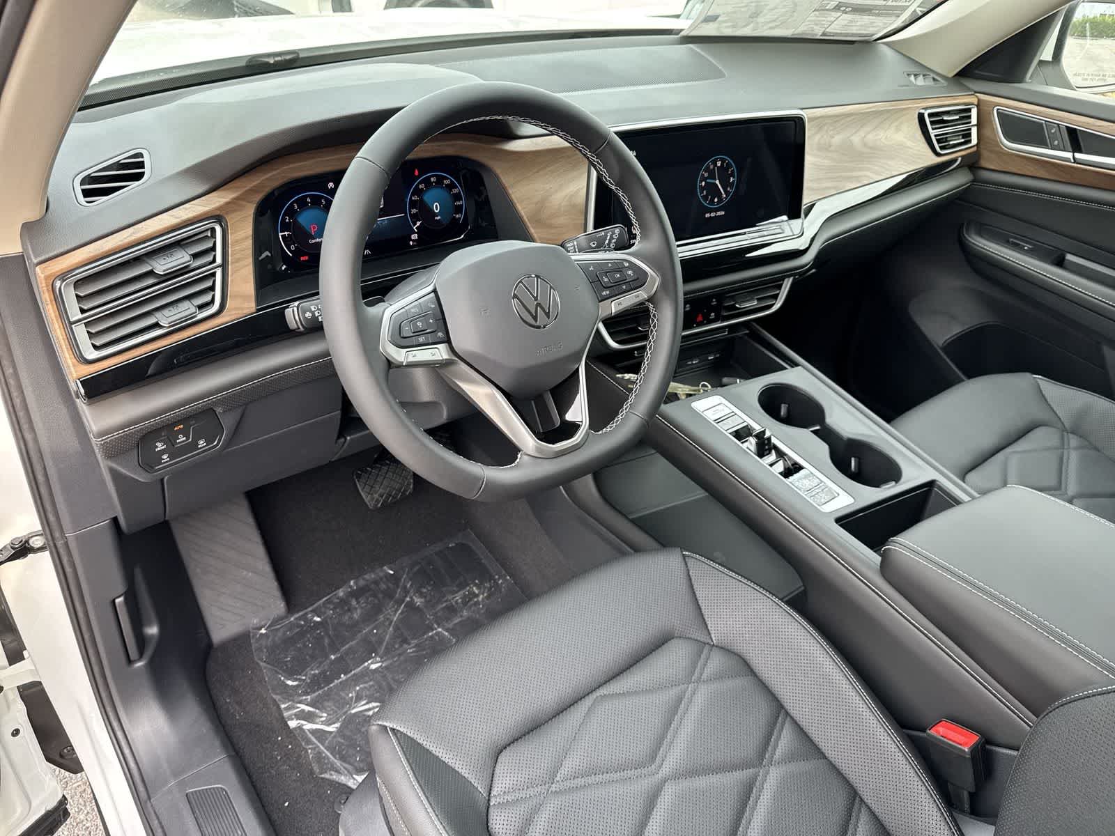 2026 Volkswagen Atlas 2.0T SE