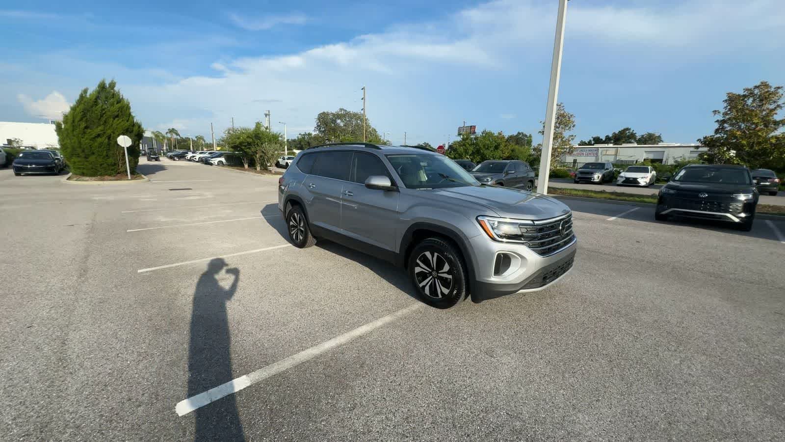 2026 Volkswagen Atlas 2.0T SE