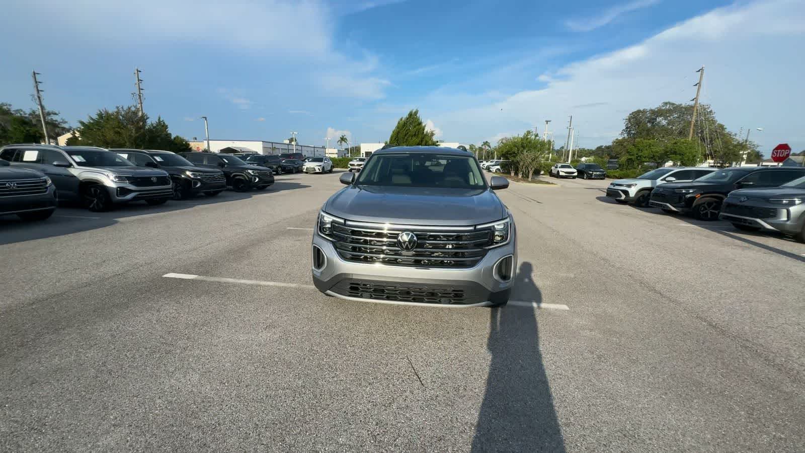 2026 Volkswagen Atlas 2.0T SE