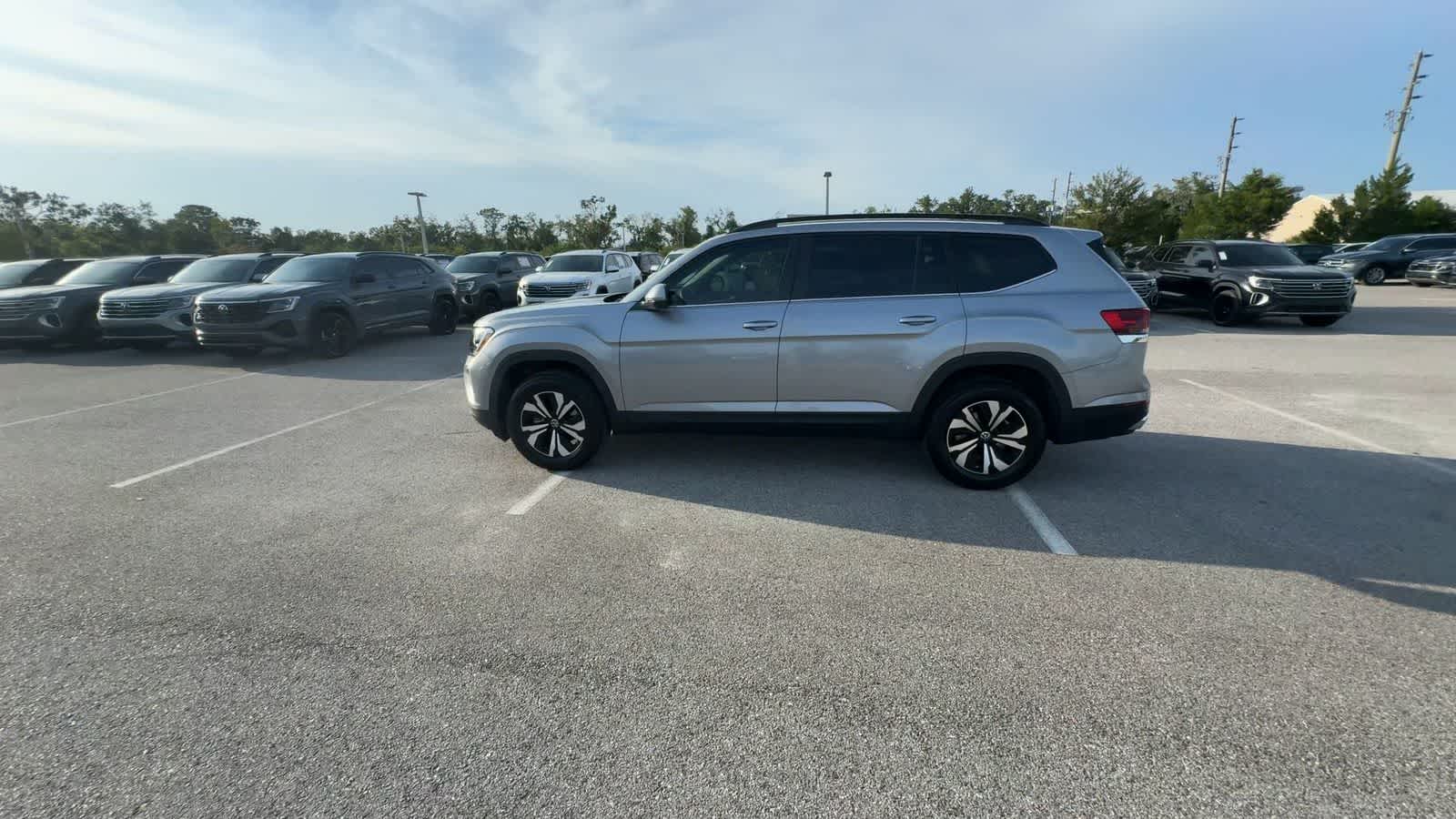 2026 Volkswagen Atlas 2.0T SE