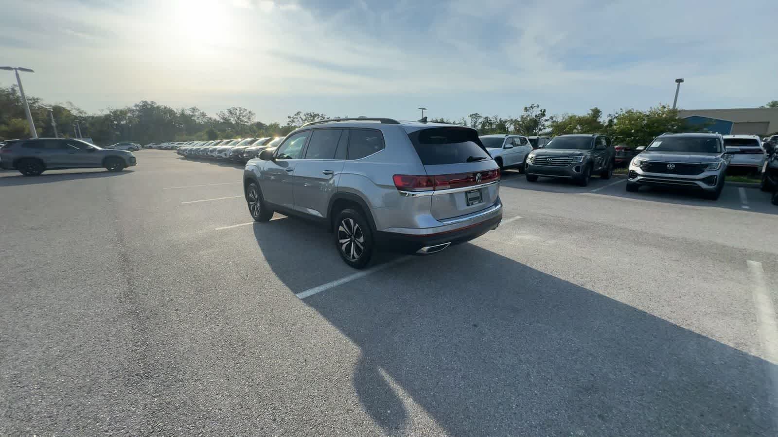 2026 Volkswagen Atlas 2.0T SE