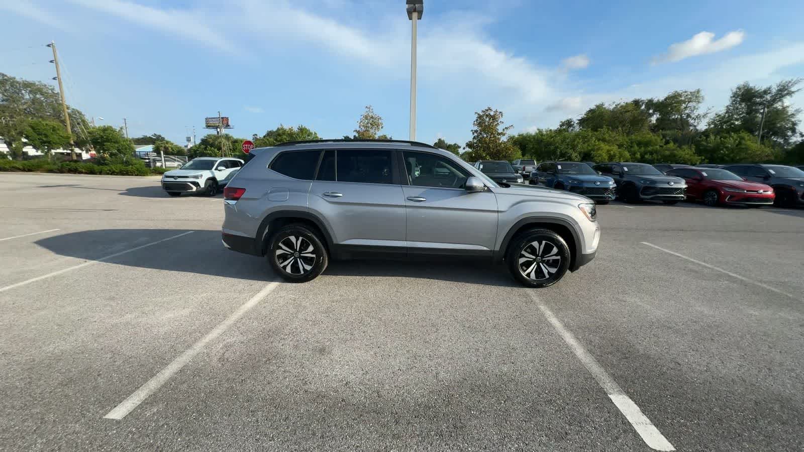 2026 Volkswagen Atlas 2.0T SE