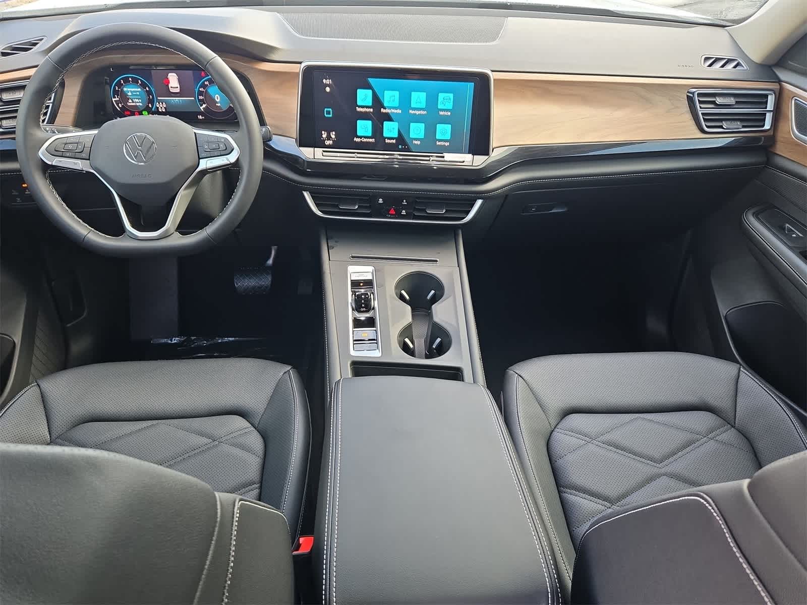 2026 Volkswagen Atlas 2.0T SE