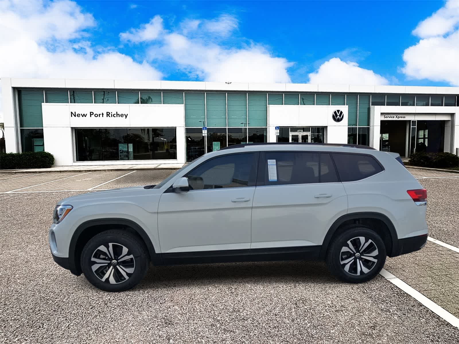 2026 Volkswagen Atlas 2.0T SE