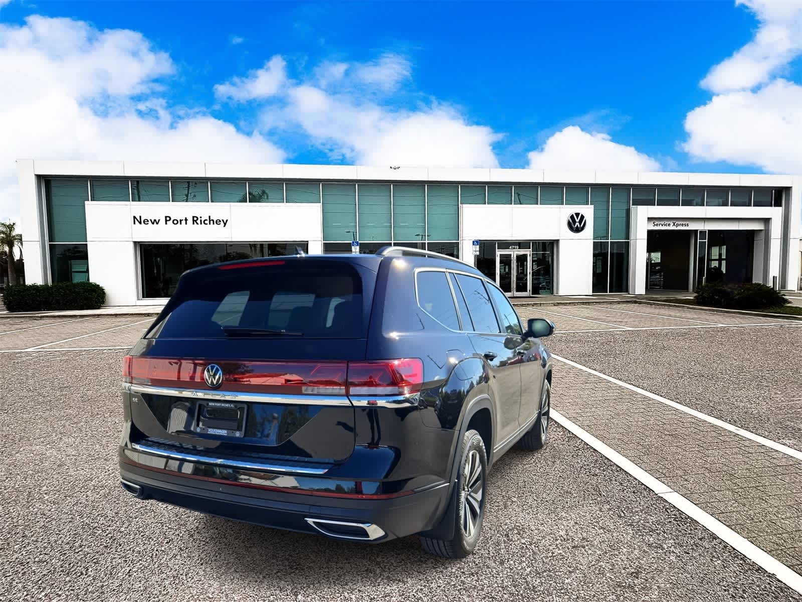 2026 Volkswagen Atlas 2.0T SE