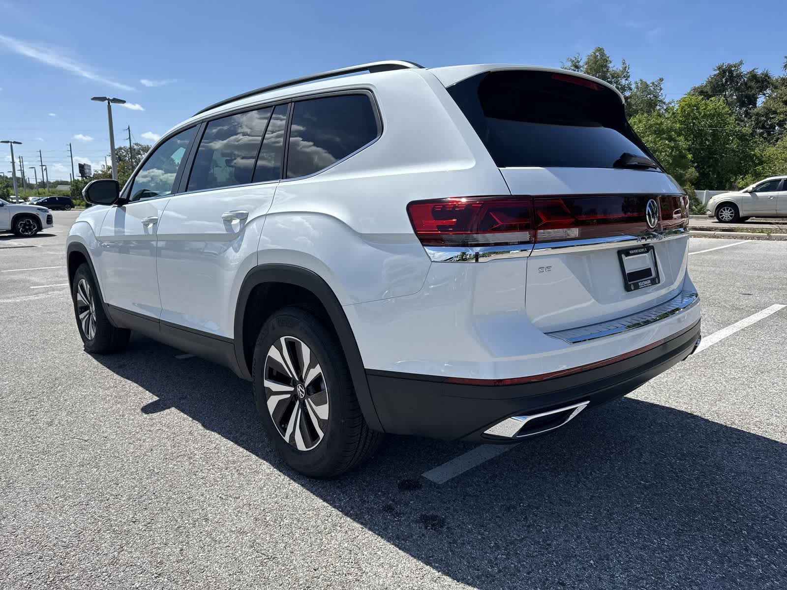 2026 Volkswagen Atlas 2.0T SE