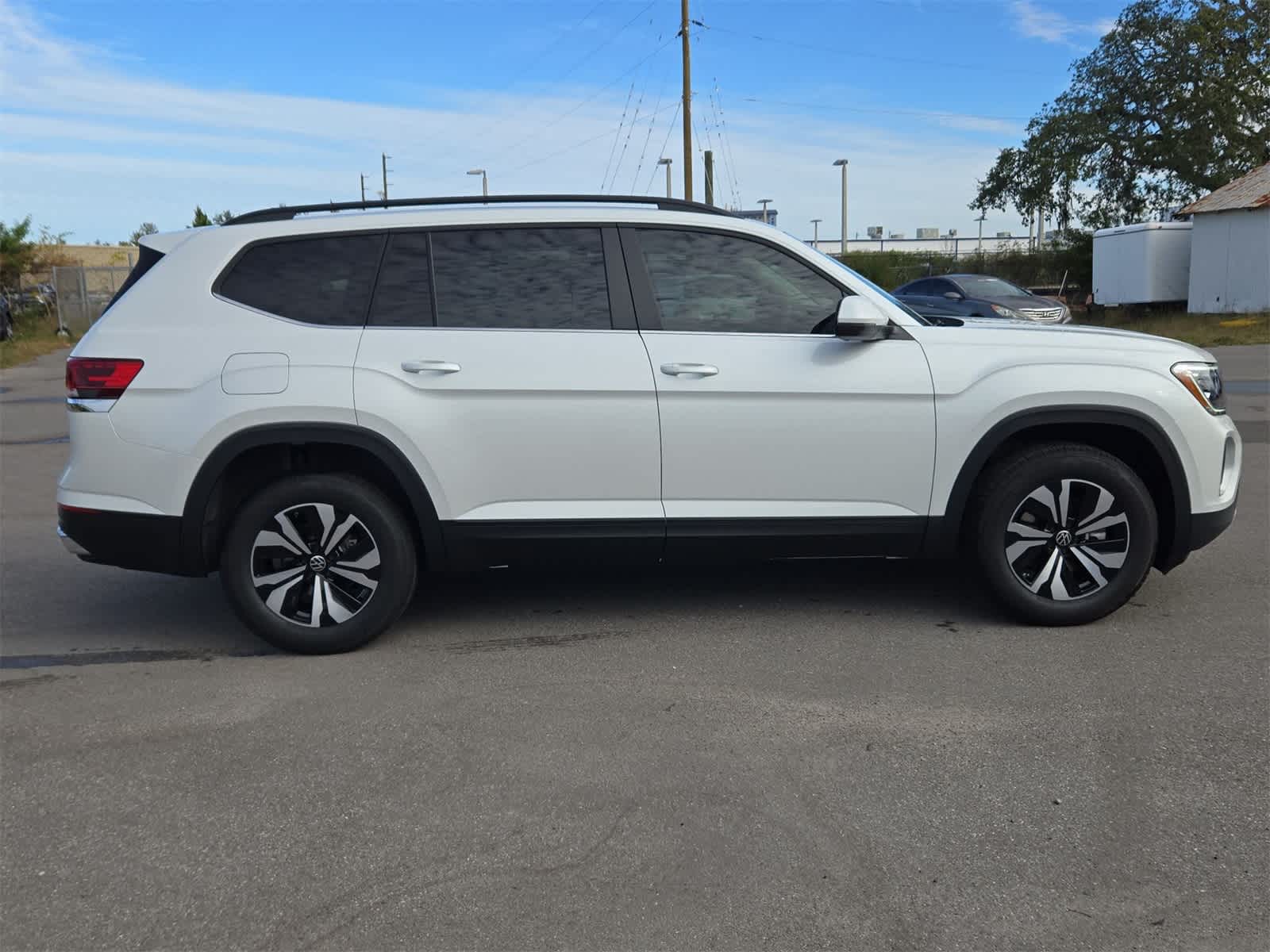 2026 Volkswagen Atlas 2.0T SE