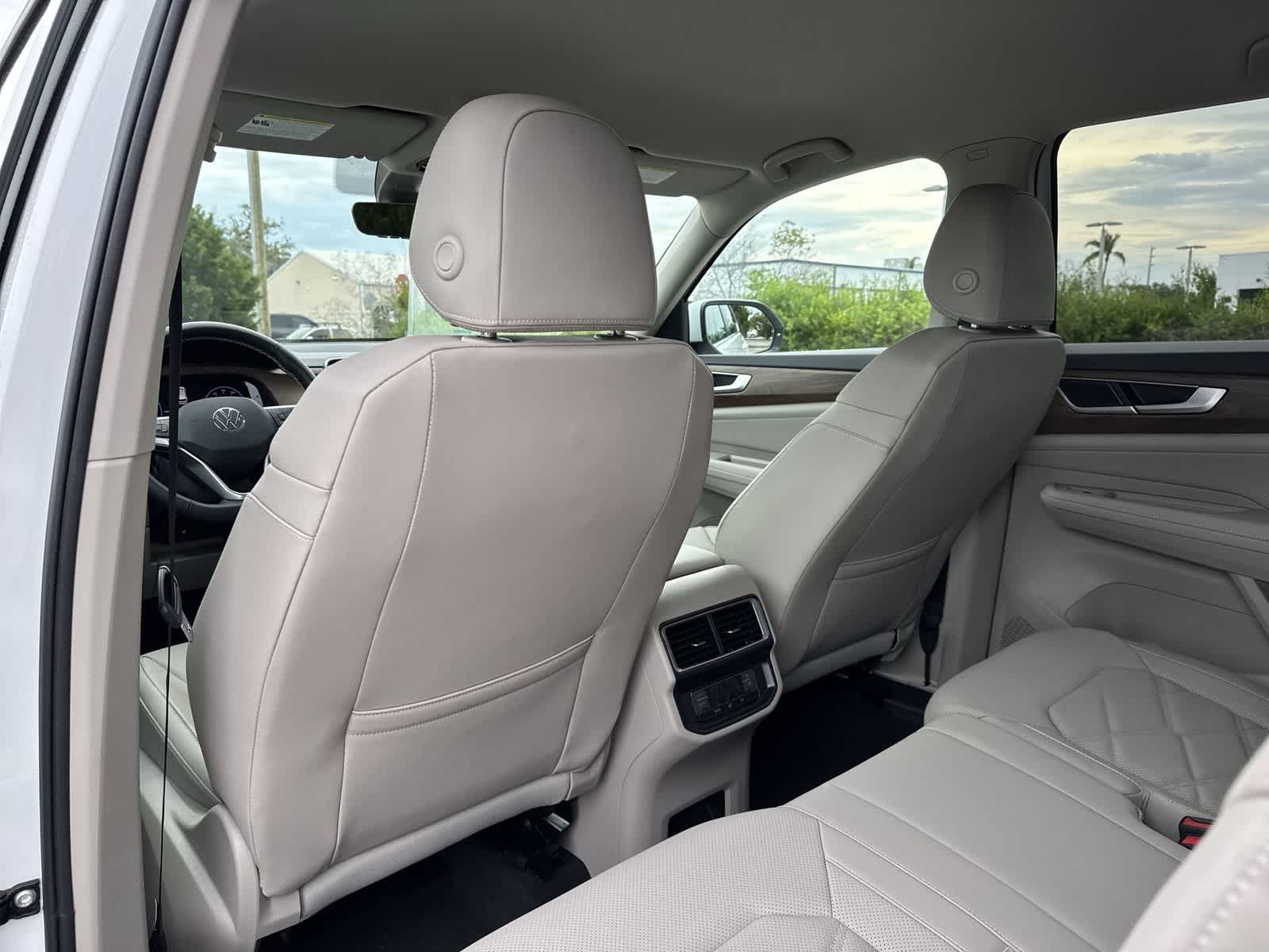 2026 Volkswagen Atlas 2.0T SE
