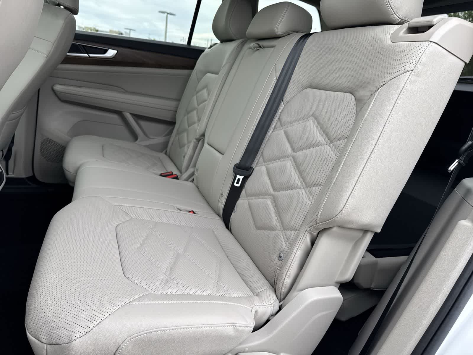 2026 Volkswagen Atlas 2.0T SE