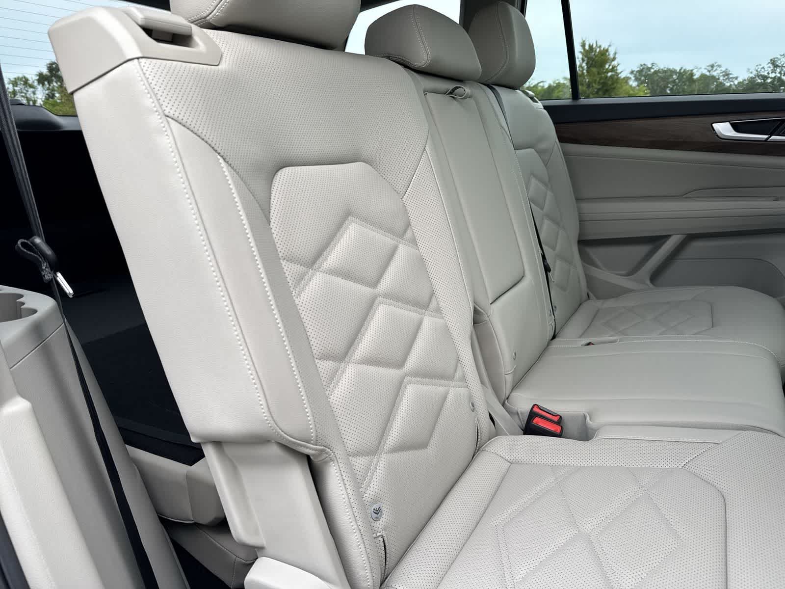 2026 Volkswagen Atlas 2.0T SE