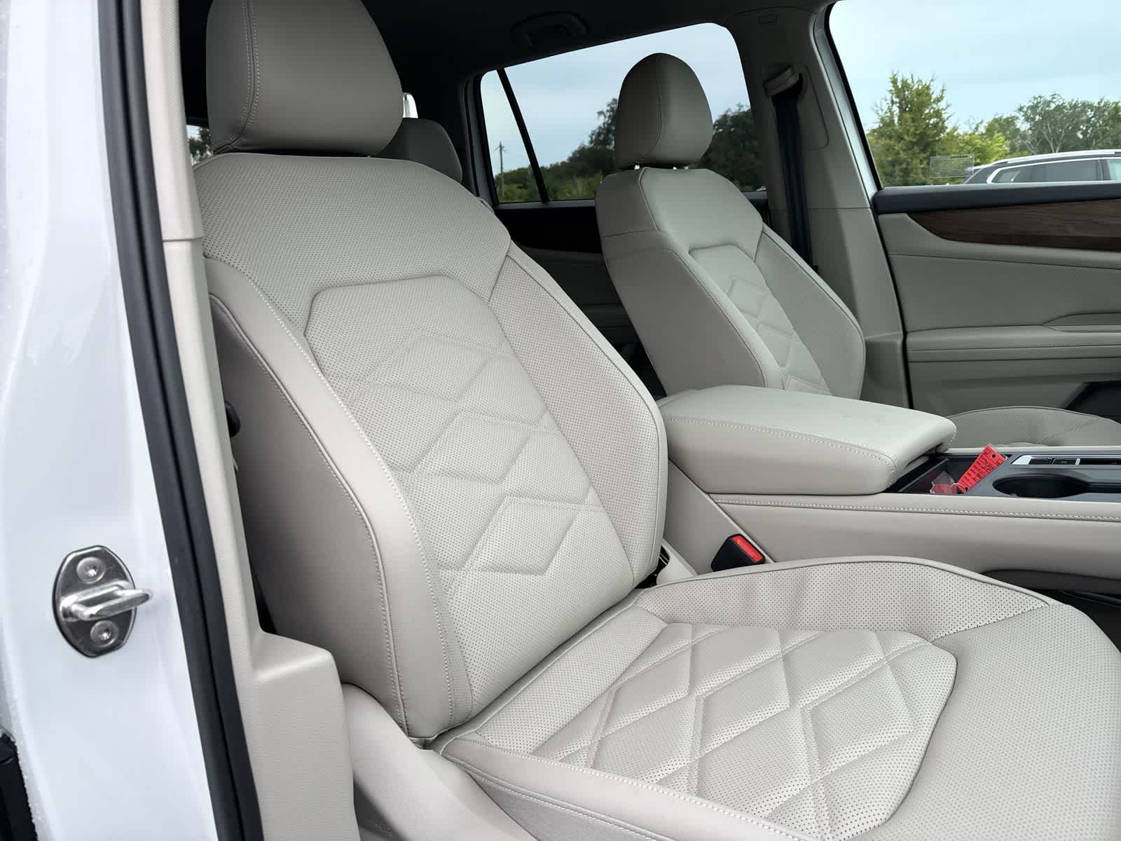 2026 Volkswagen Atlas 2.0T SE