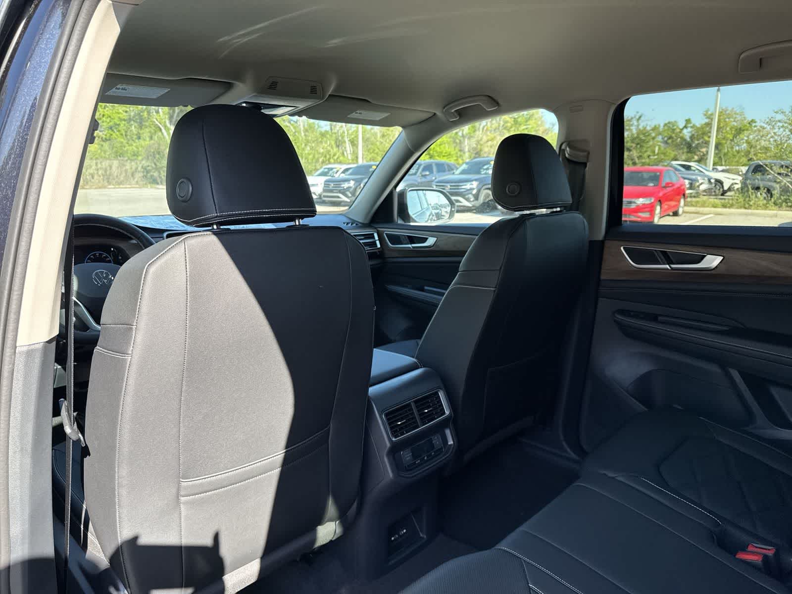 2026 Volkswagen Atlas 2.0T SE