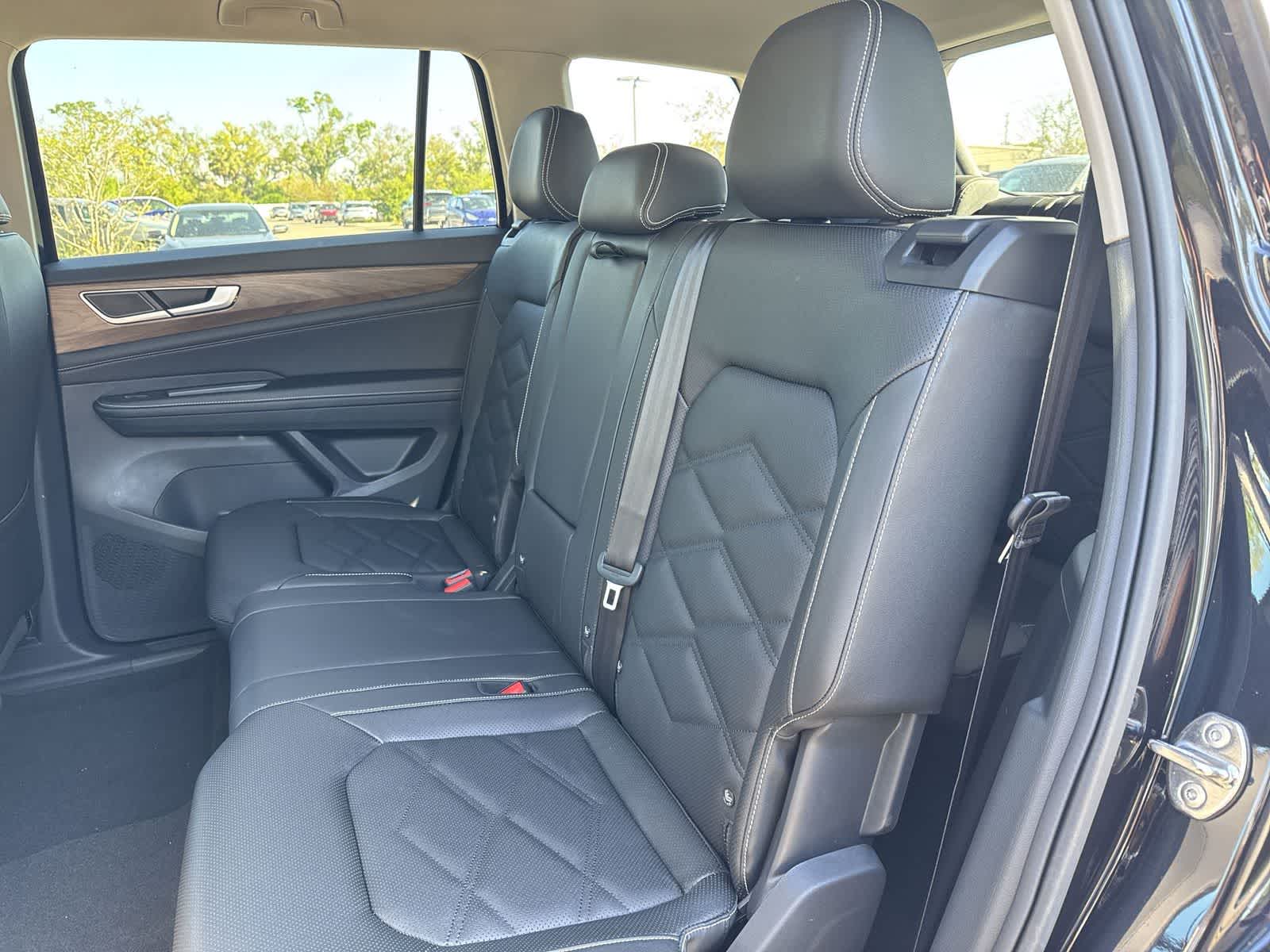 2026 Volkswagen Atlas 2.0T SE