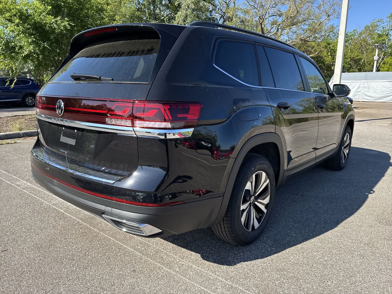 2026 Volkswagen Atlas 2.0T SE
