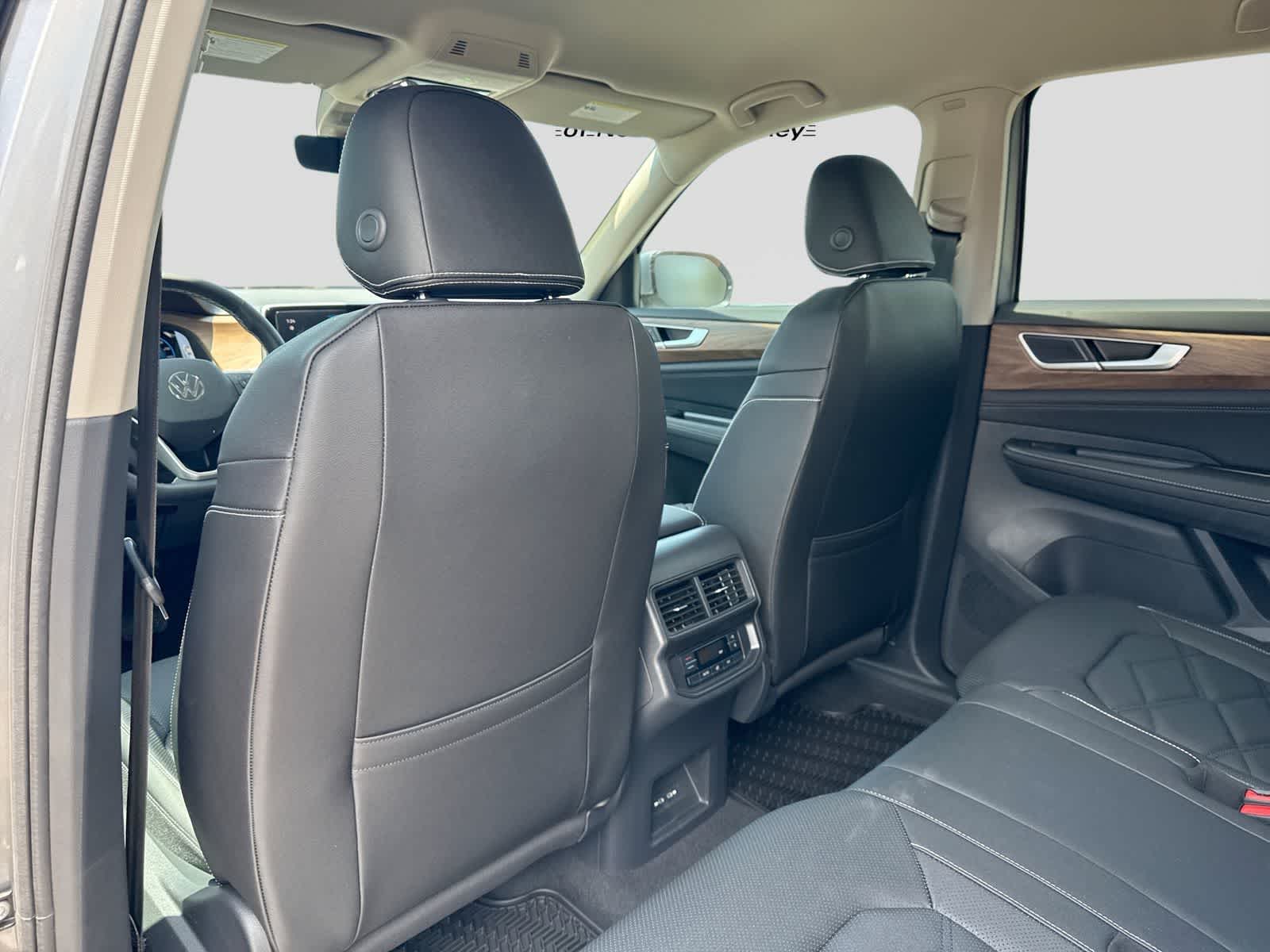 2026 Volkswagen Atlas 2.0T SE