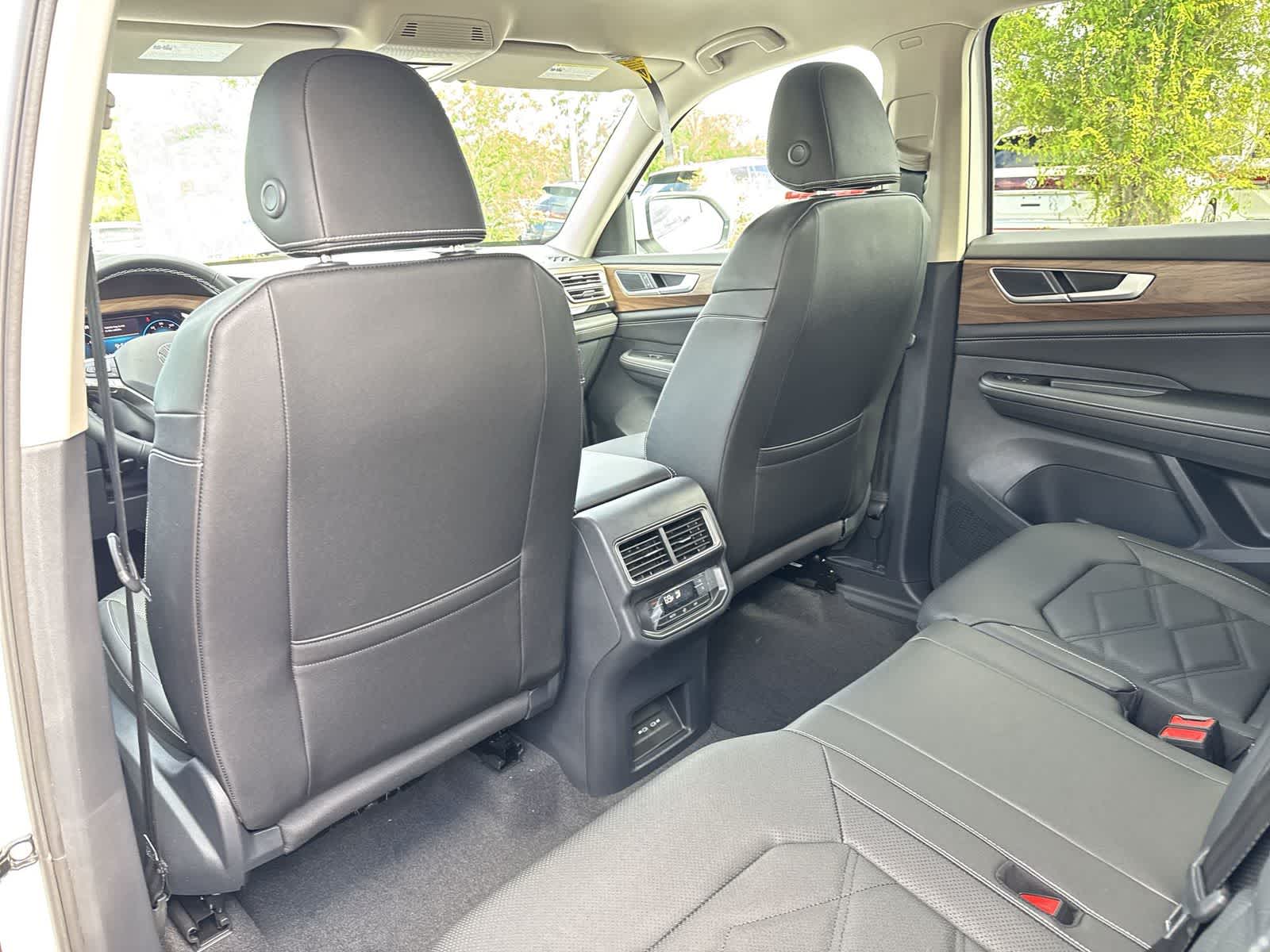 2026 Volkswagen Atlas 2.0T SE