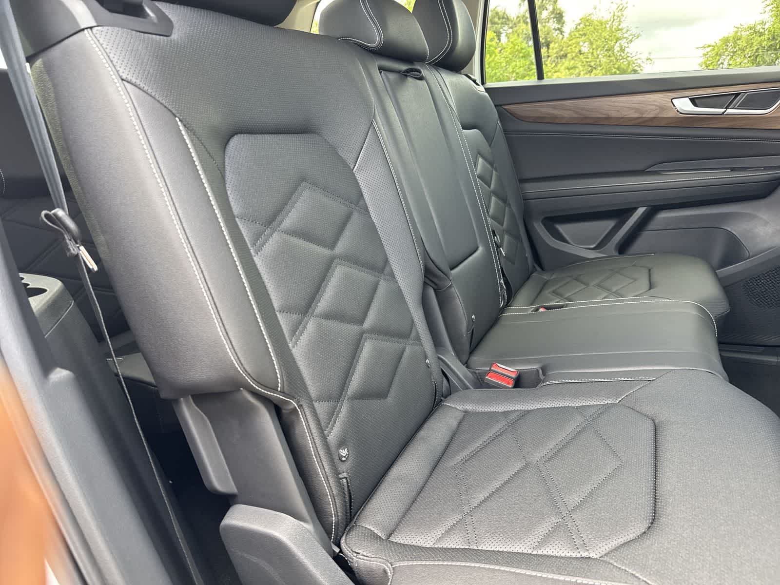 2026 Volkswagen Atlas 2.0T SE