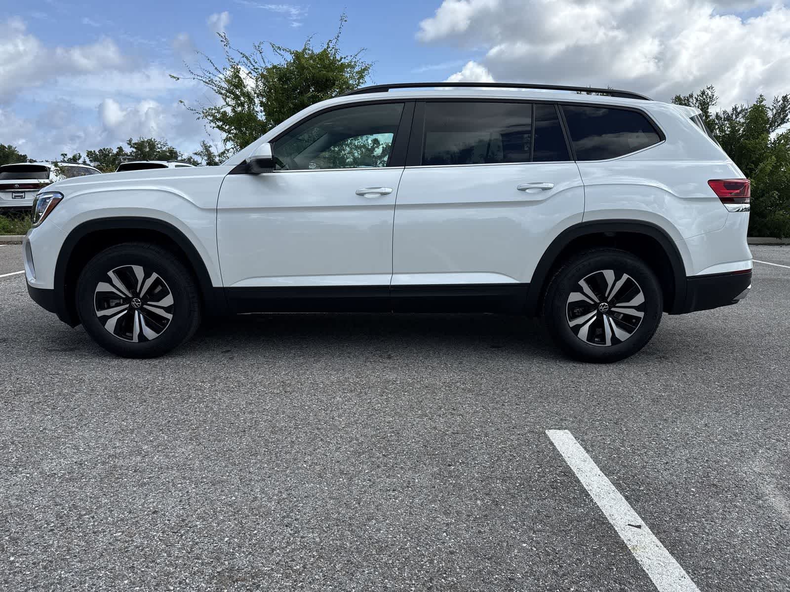 2026 Volkswagen Atlas 2.0T SE