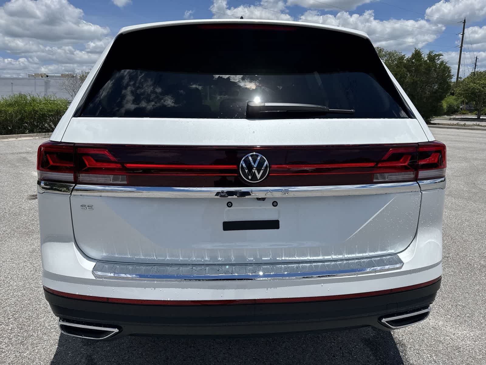 2026 Volkswagen Atlas 2.0T SE