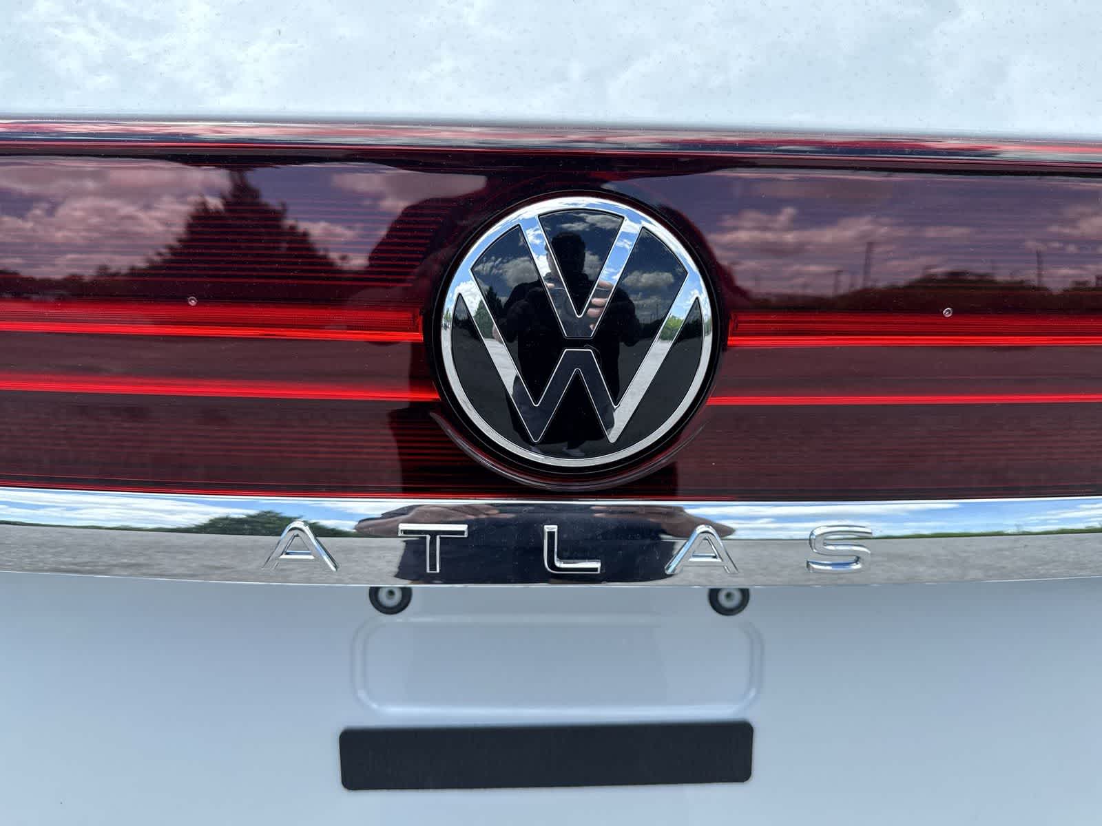 2026 Volkswagen Atlas 2.0T SE