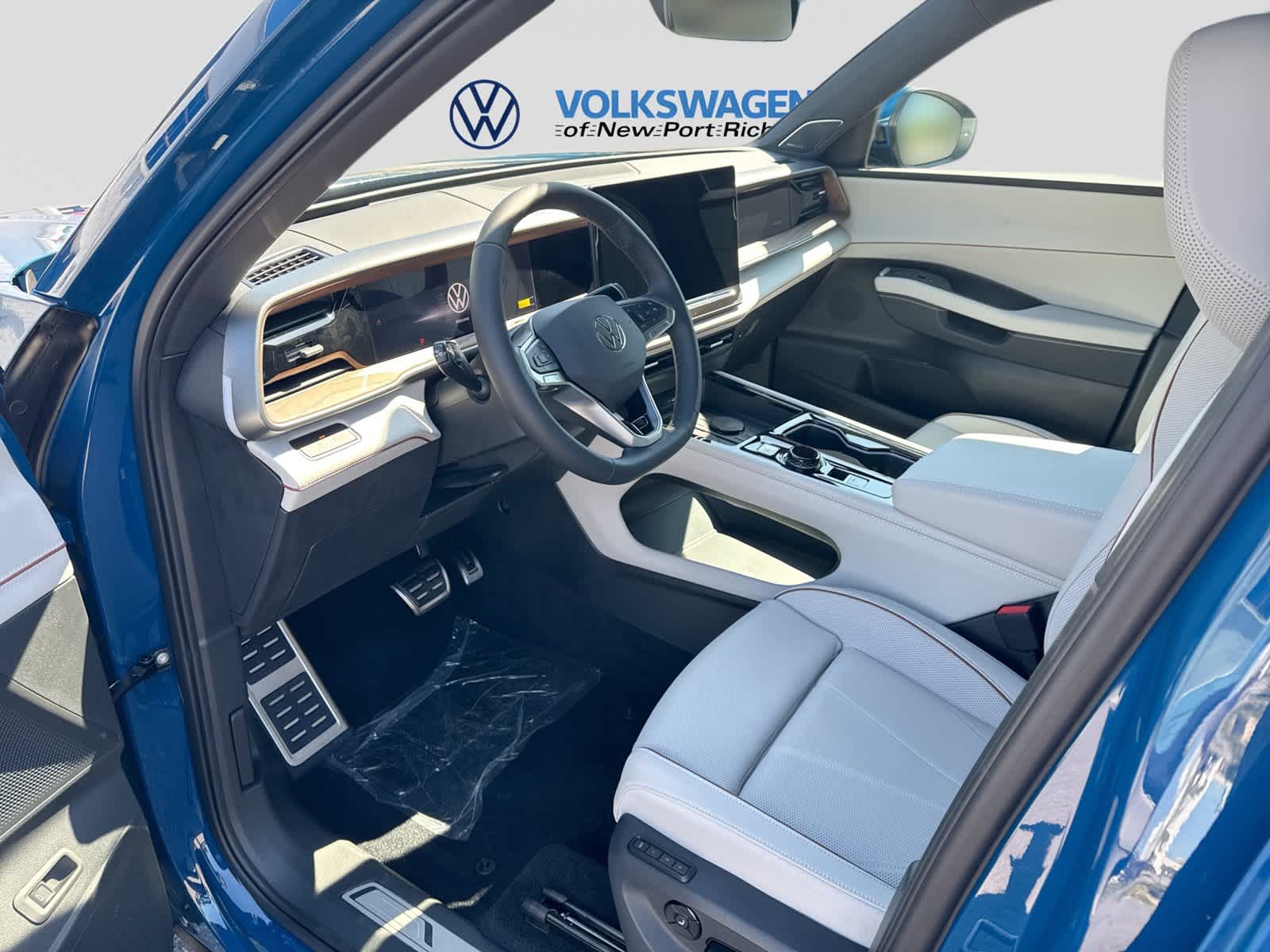 2027 Volkswagen Atlas 2.0T SEL