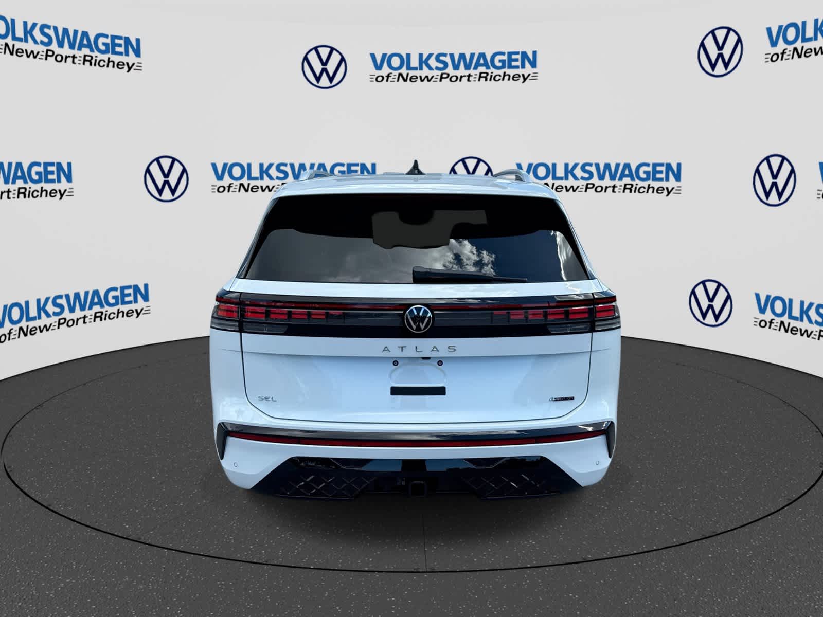 2027 Volkswagen Atlas 2.0T SEL