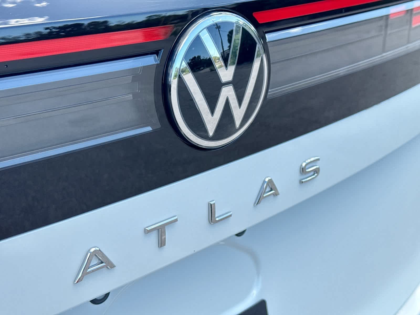 2027 Volkswagen Atlas 2.0T SEL