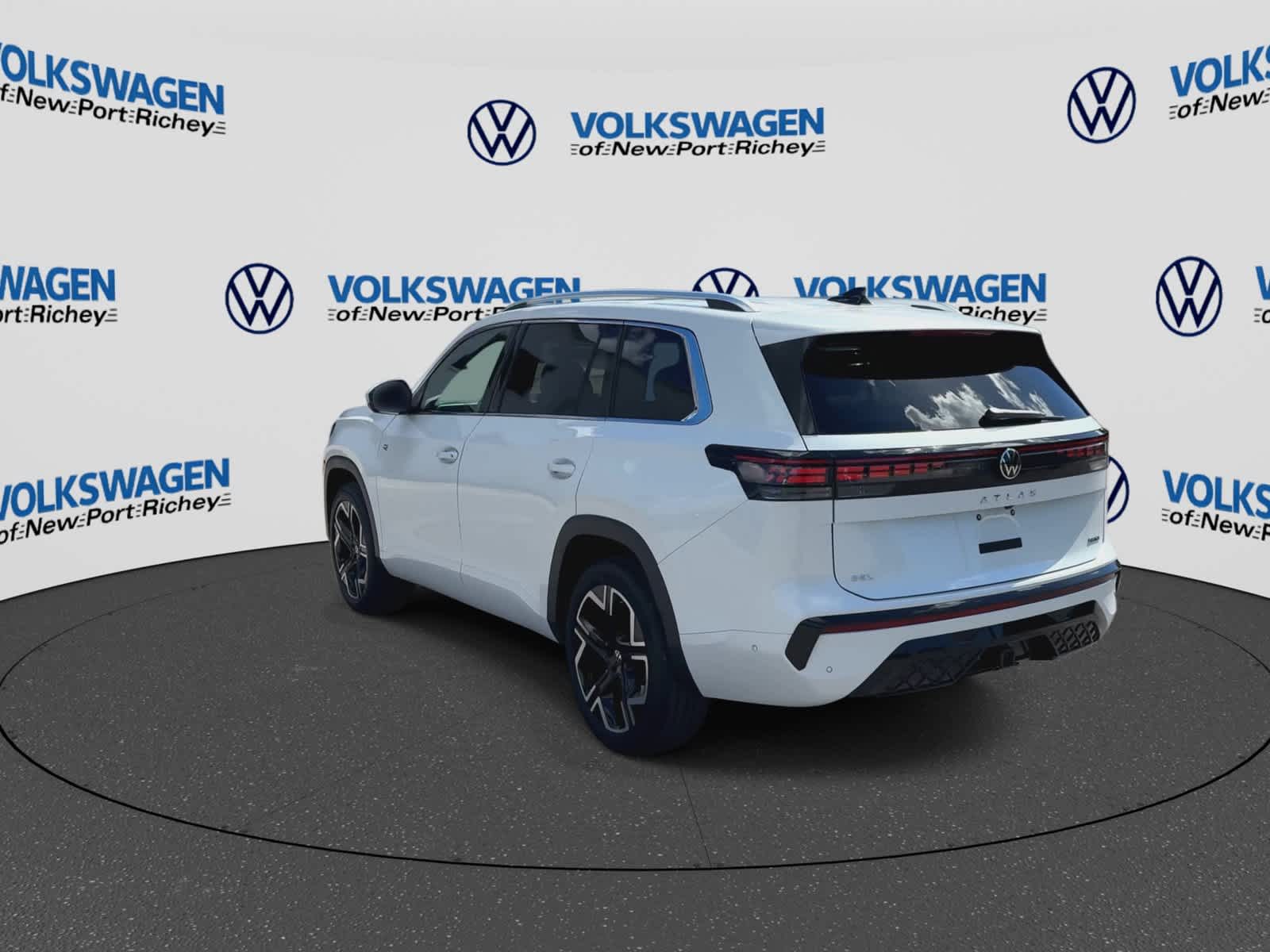 2027 Volkswagen Atlas 2.0T SEL