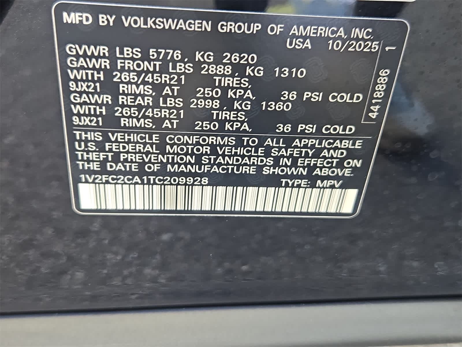 2026 Volkswagen Atlas Cross Sport 2.0T SEL Premium R-Line