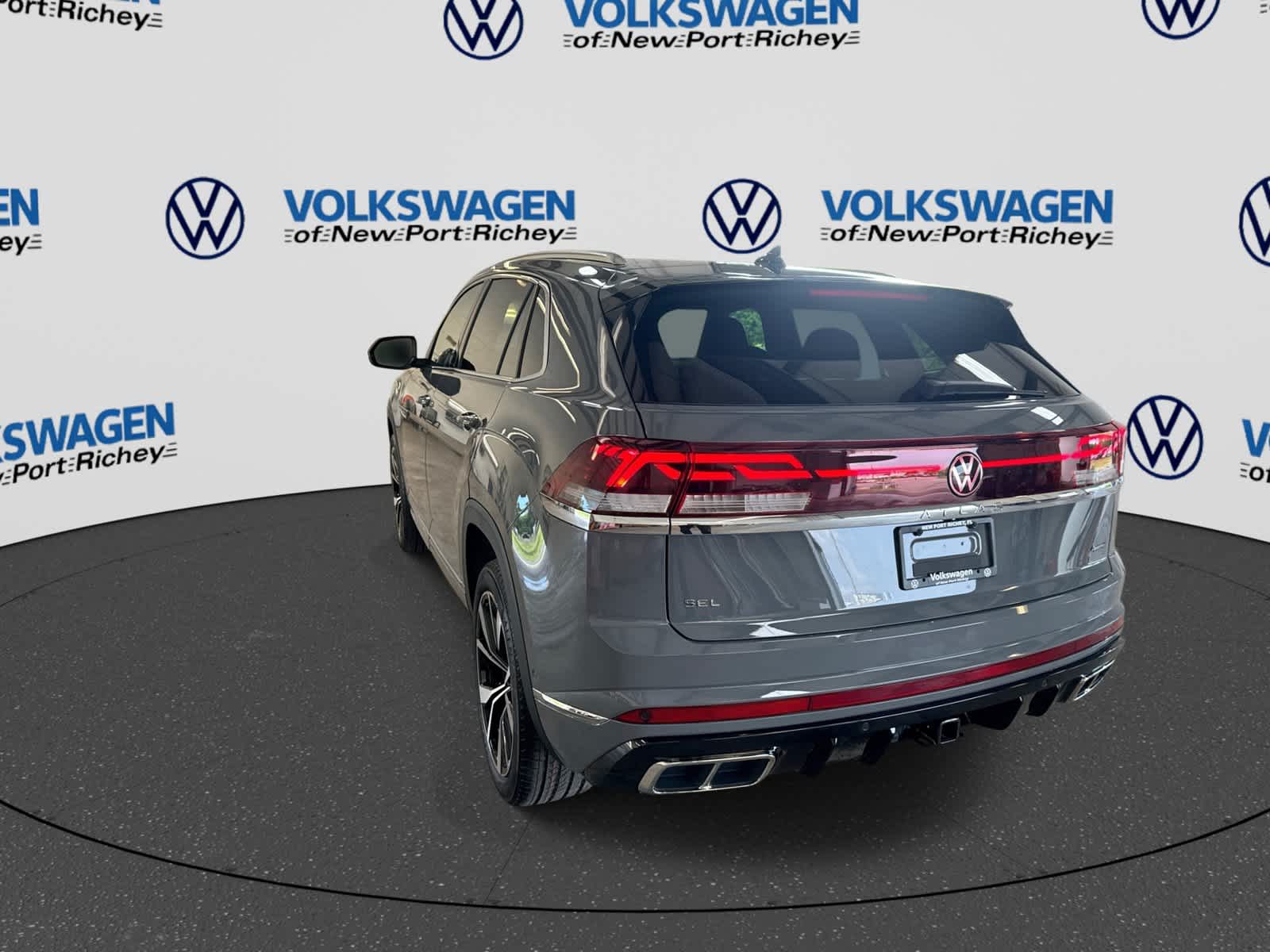 2026 Volkswagen Atlas Cross Sport 2.0T SEL Premium R-Line