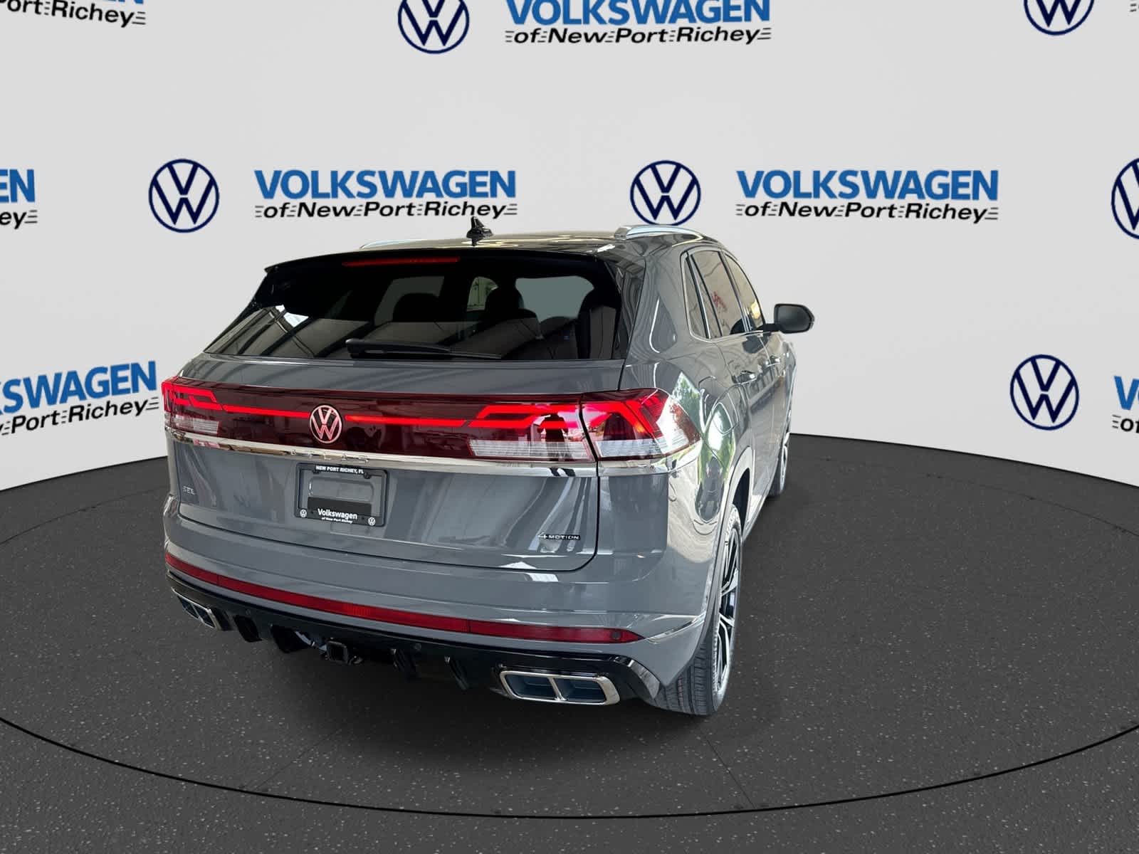 2026 Volkswagen Atlas Cross Sport 2.0T SEL Premium R-Line
