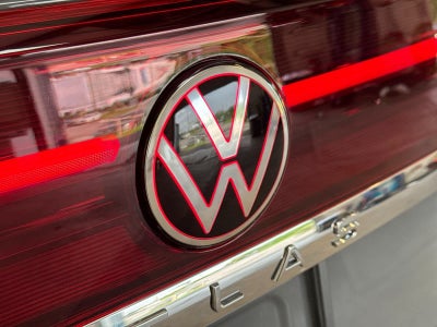 2026 Volkswagen Atlas Cross Sport 2.0T SEL Premium R-Line