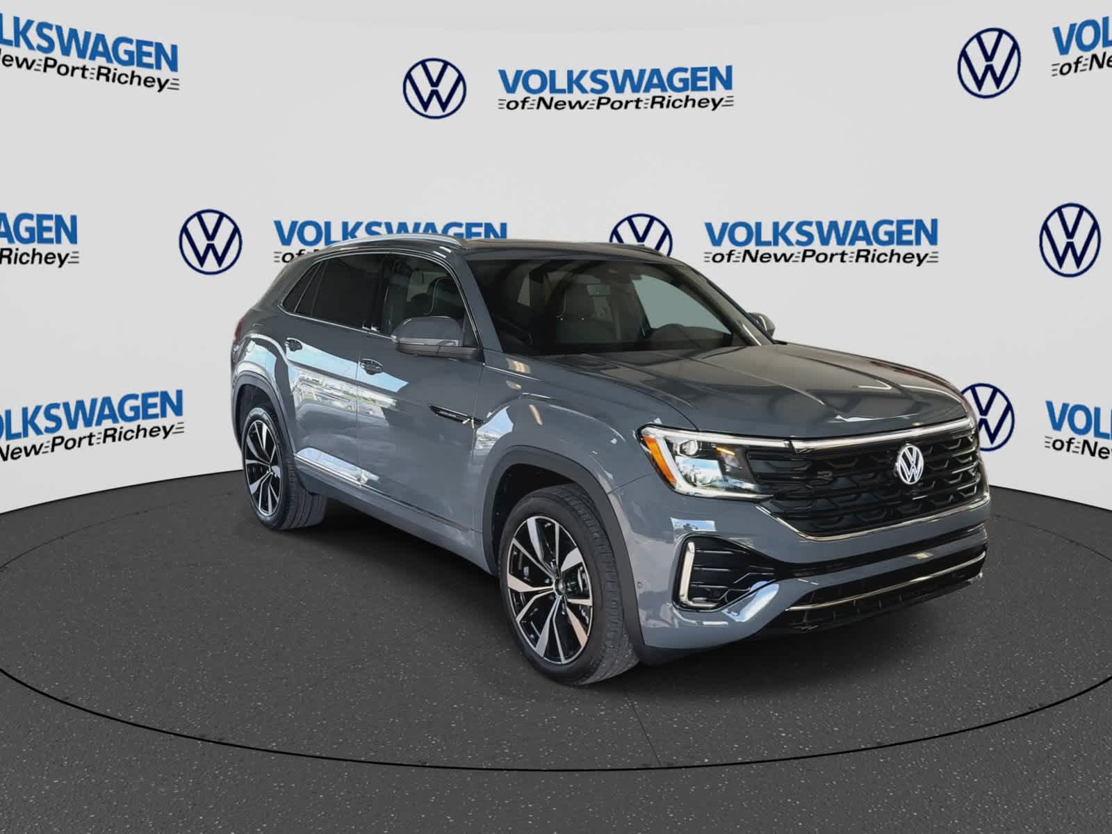 2026 Volkswagen Atlas Cross Sport 2.0T SEL Premium R-Line
