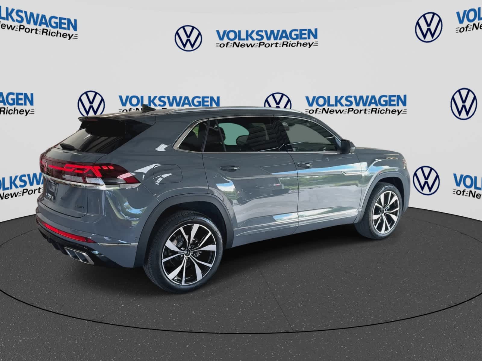 2026 Volkswagen Atlas Cross Sport 2.0T SEL Premium R-Line