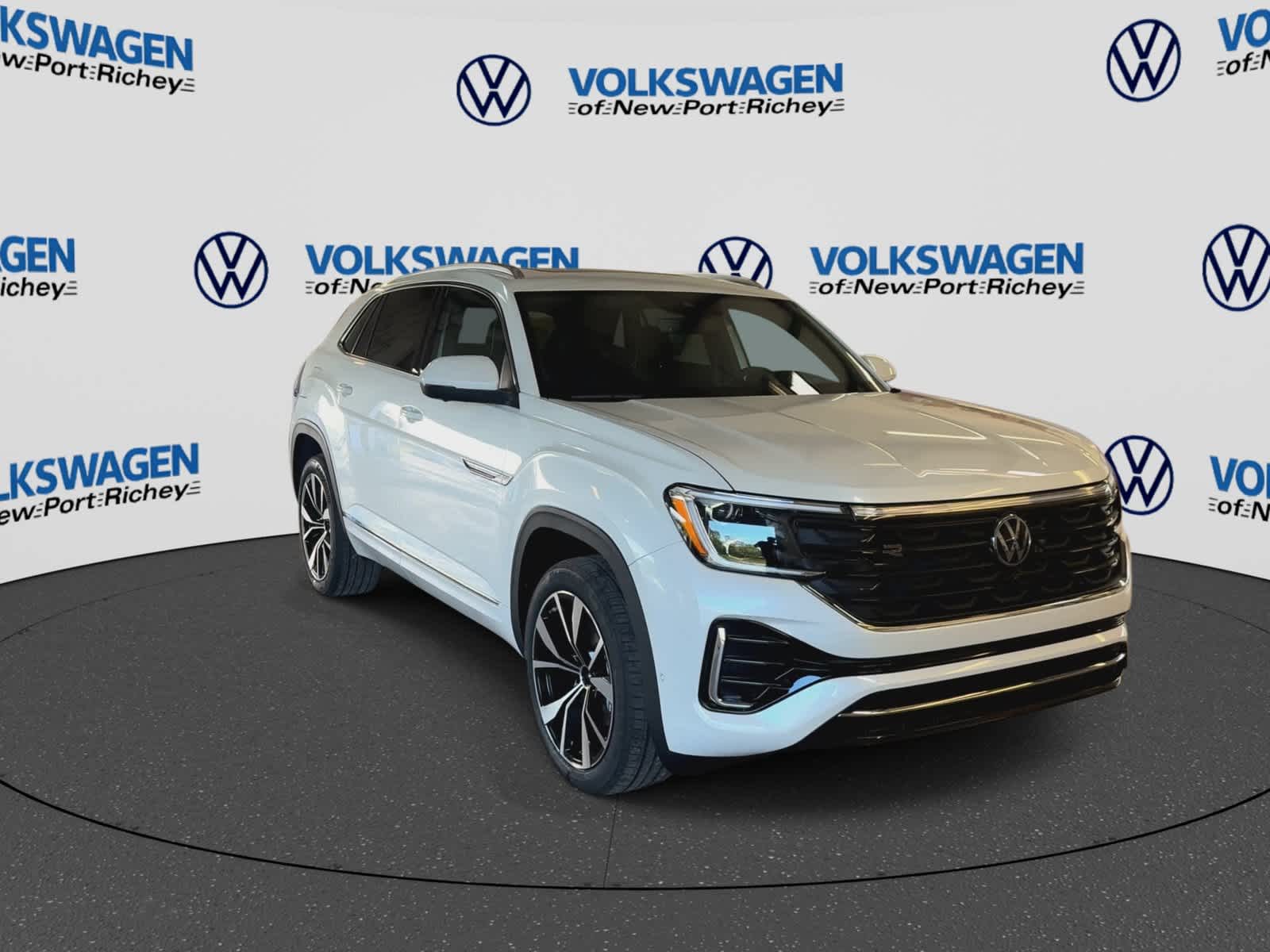 2026 Volkswagen Atlas Cross Sport 2.0T SEL Premium R-Line