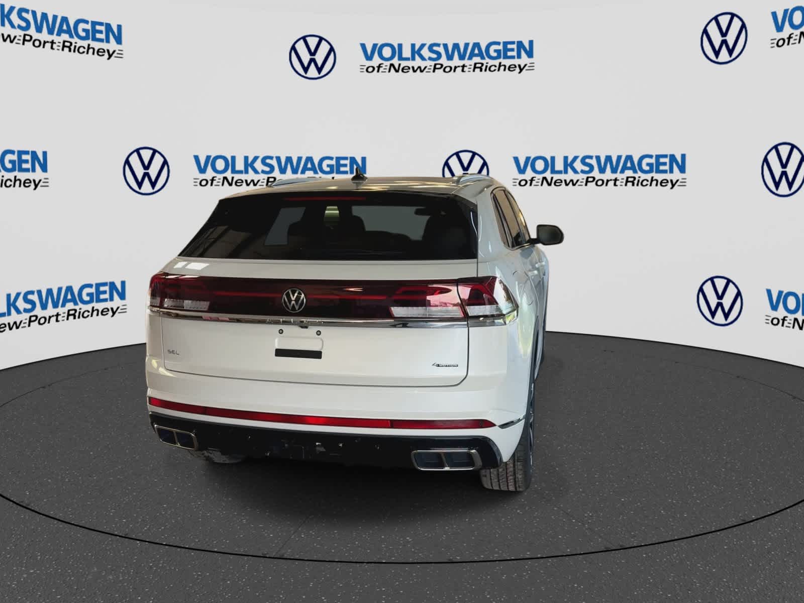 2026 Volkswagen Atlas Cross Sport 2.0T SEL Premium R-Line