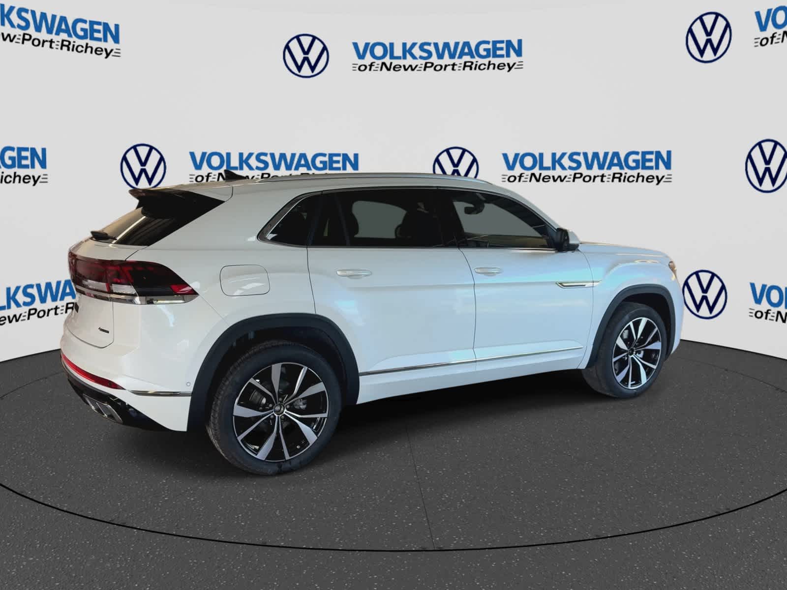 2026 Volkswagen Atlas Cross Sport 2.0T SEL Premium R-Line