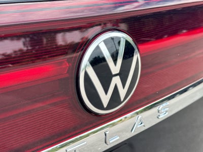 2026 Volkswagen Atlas Cross Sport 2.0T SEL Premium R-Line