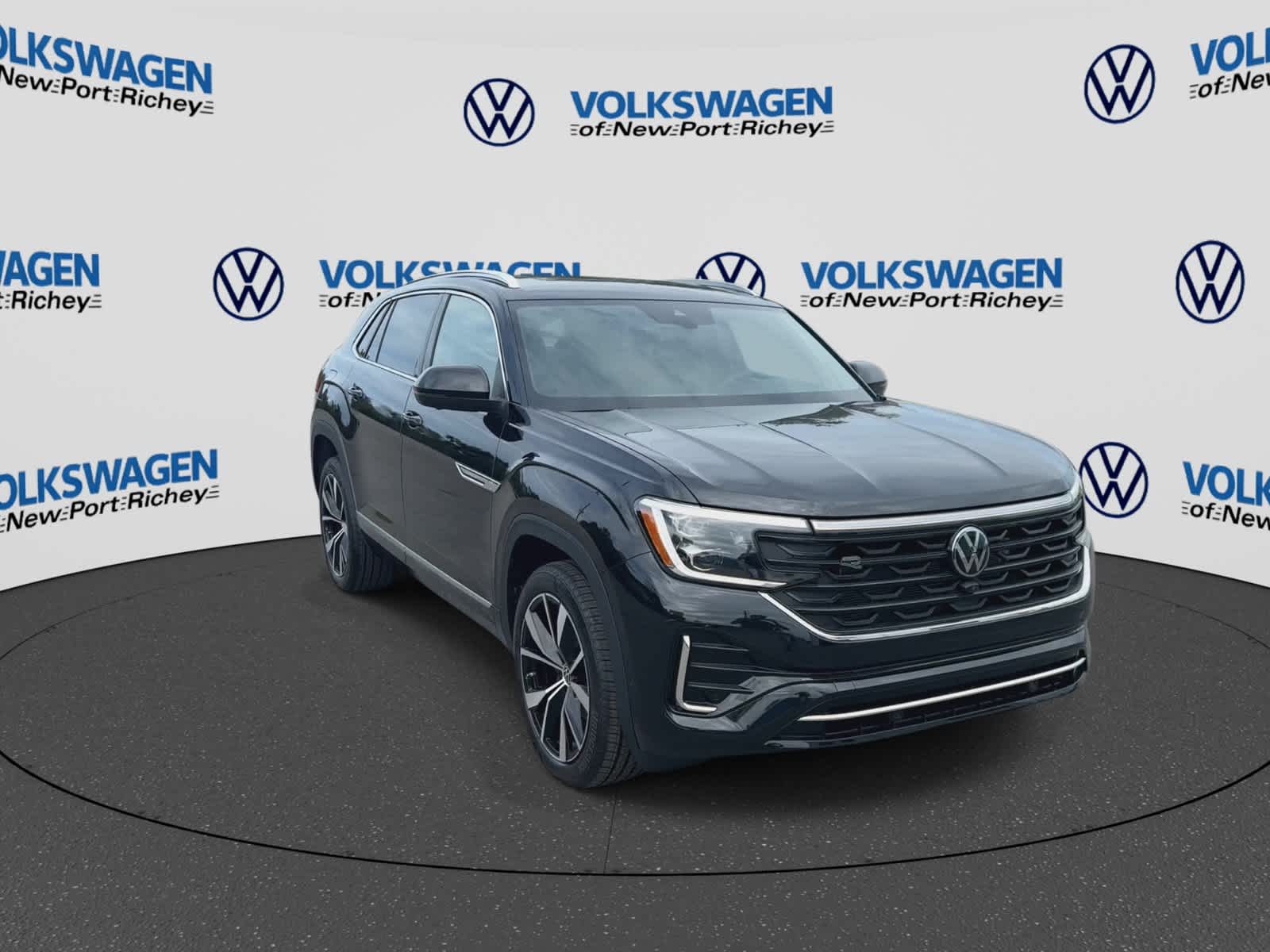 2026 Volkswagen Atlas Cross Sport 2.0T SEL Premium R-Line