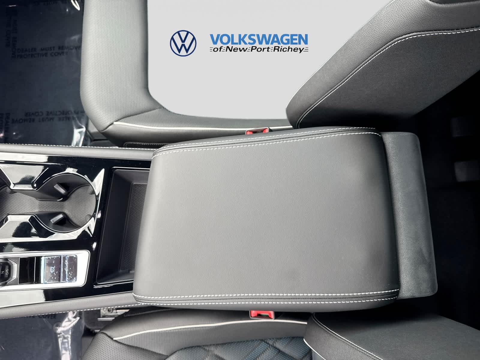 2026 Volkswagen Atlas Cross Sport 2.0T SEL Premium R-Line