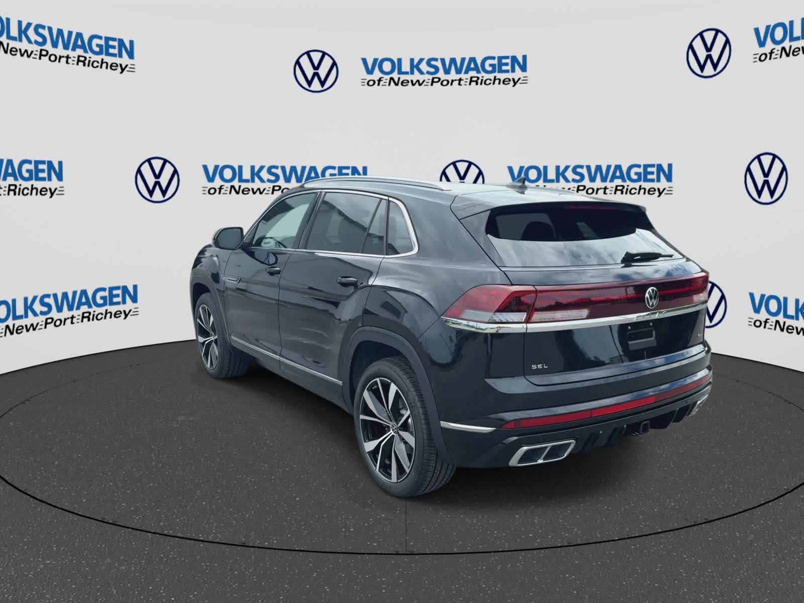 2026 Volkswagen Atlas Cross Sport 2.0T SEL Premium R-Line