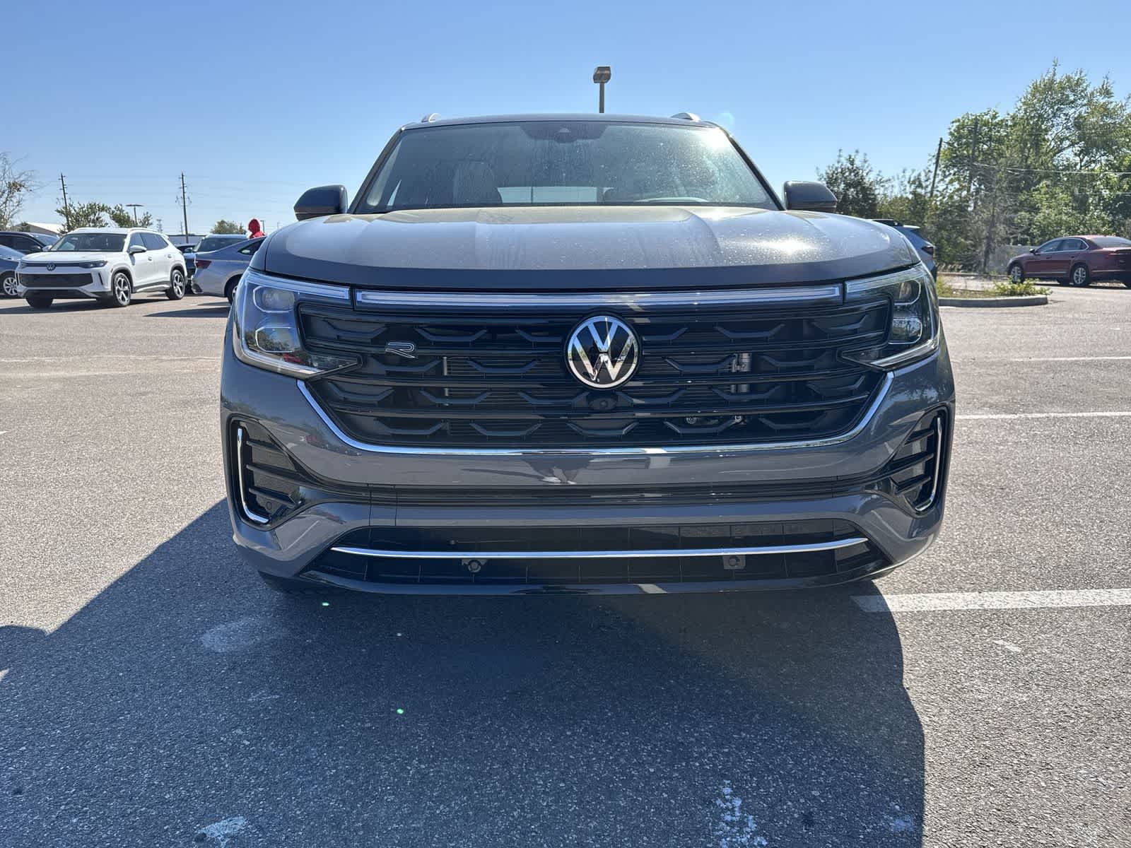 2026 Volkswagen Atlas Cross Sport 2.0T SEL Premium R-Line