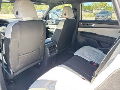 2026 Volkswagen Atlas Cross Sport 2.0T SEL Premium R-Line