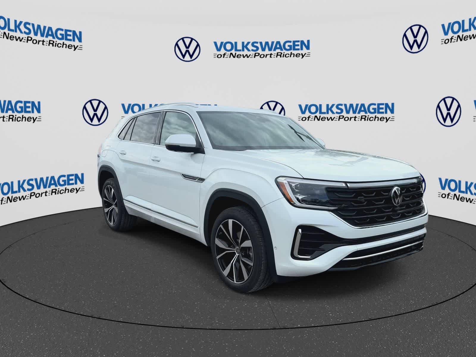 2026 Volkswagen Atlas Cross Sport 2.0T SEL Premium R-Line