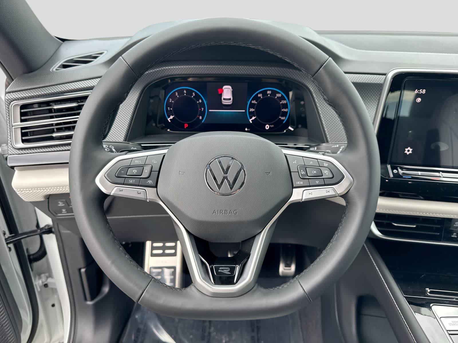 2026 Volkswagen Atlas Cross Sport 2.0T SEL Premium R-Line