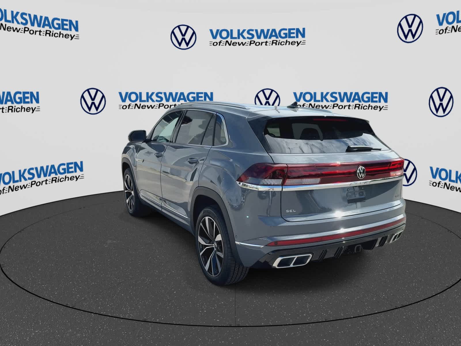2026 Volkswagen Atlas Cross Sport 2.0T SEL Premium R-Line